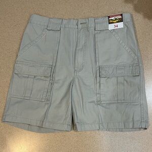 Men’s Weekender cargo shorts, khaki, 100% cotton NWT size 34